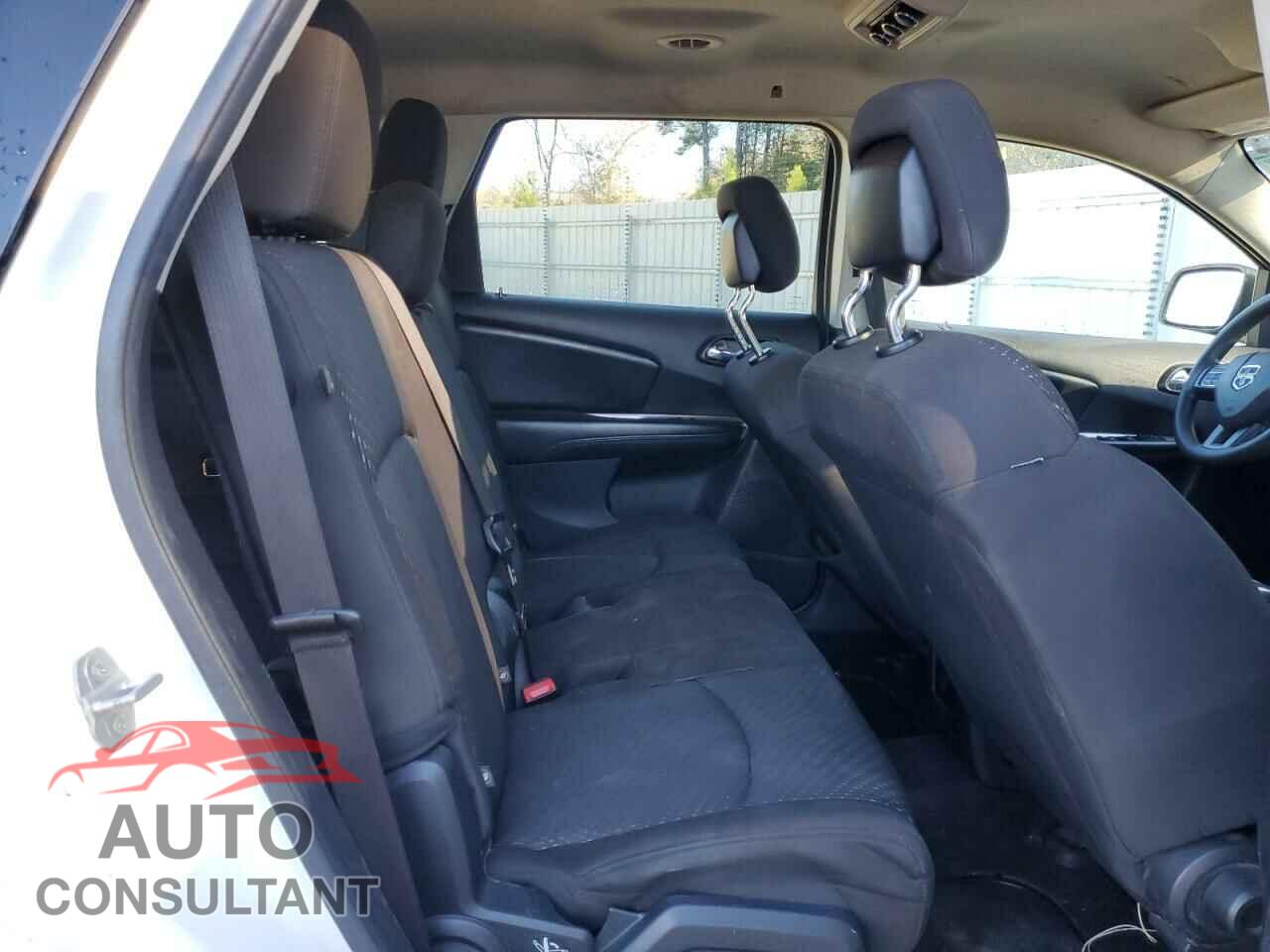 DODGE JOURNEY 2015 - 3C4PDCAB1FT670642