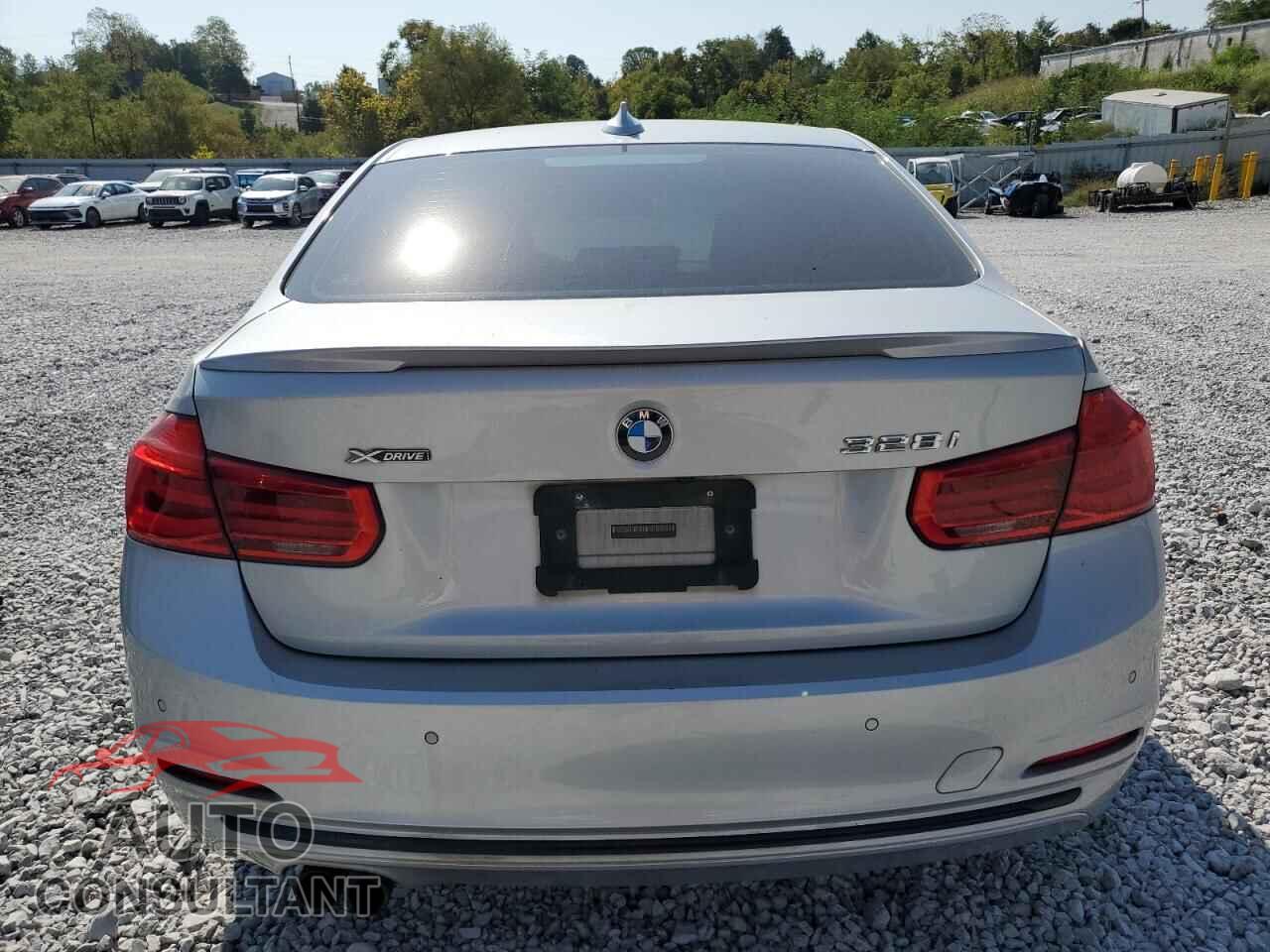 BMW 3 SERIES 2016 - WBA8E3G58GNU38704