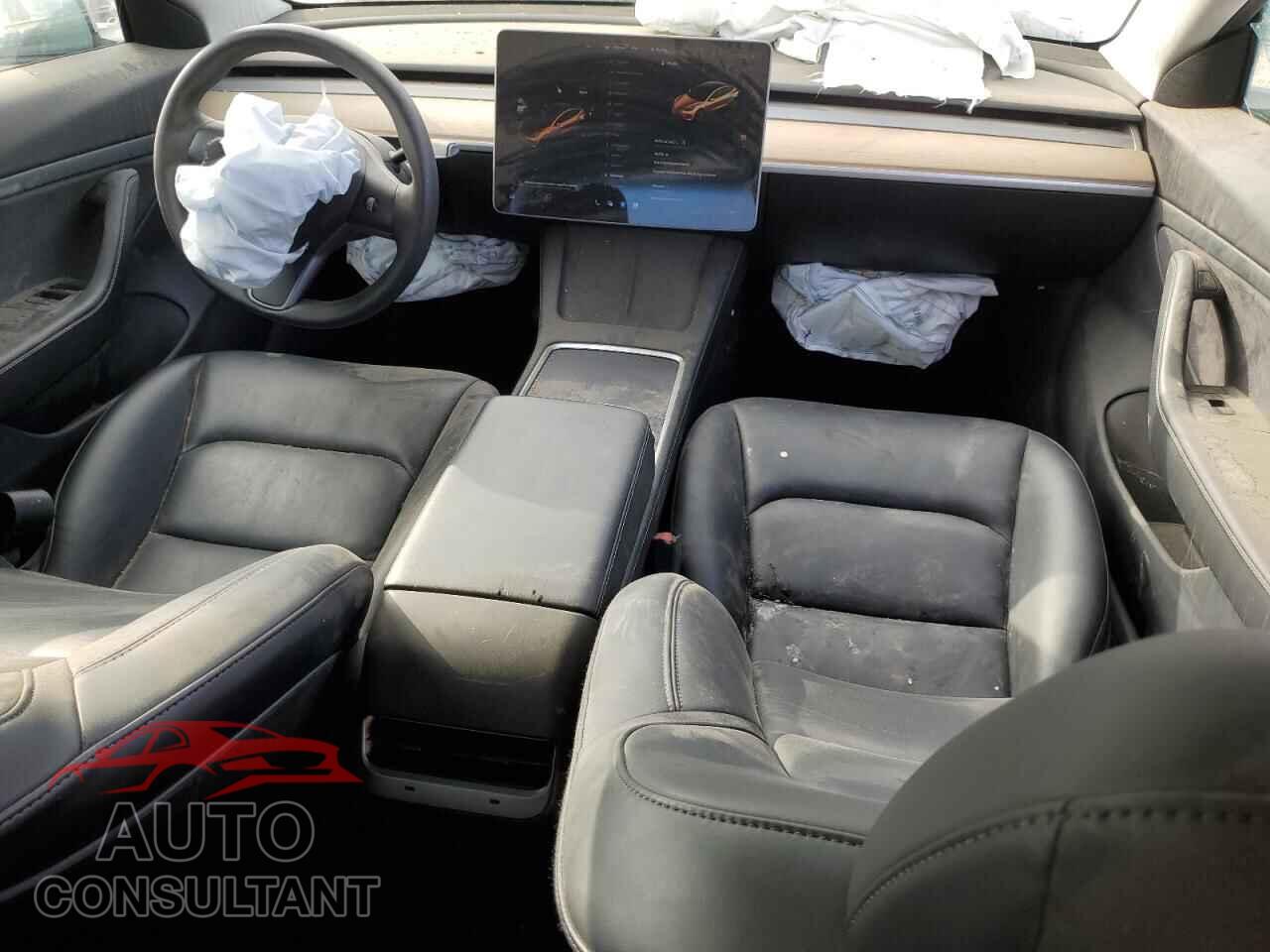 TESLA MODEL 3 2021 - 5YJ3E1EA1MF940403