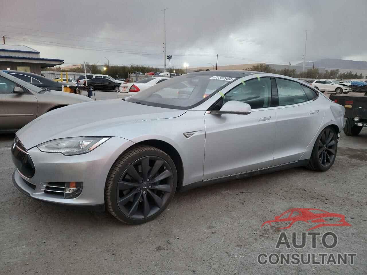 TESLA MODEL S 2013 - 5YJSA1DP1DFP25603