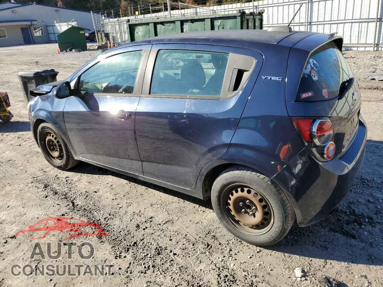 CHEVROLET SONIC 2015 - 1G1JA6SG0F4129347