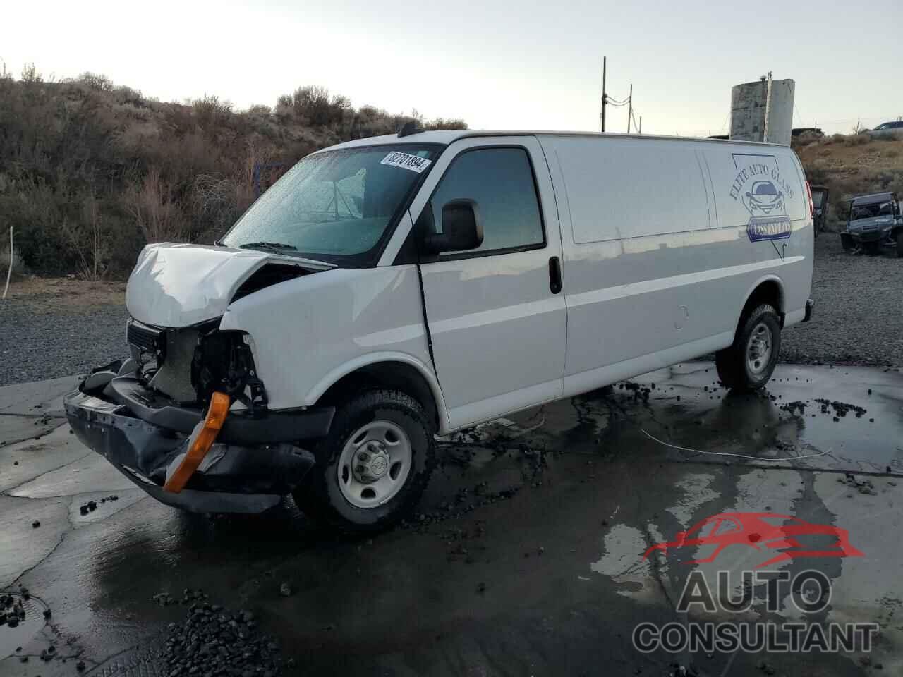 CHEVROLET EXPRESS 2021 - 1GCWGBFP0M1206747