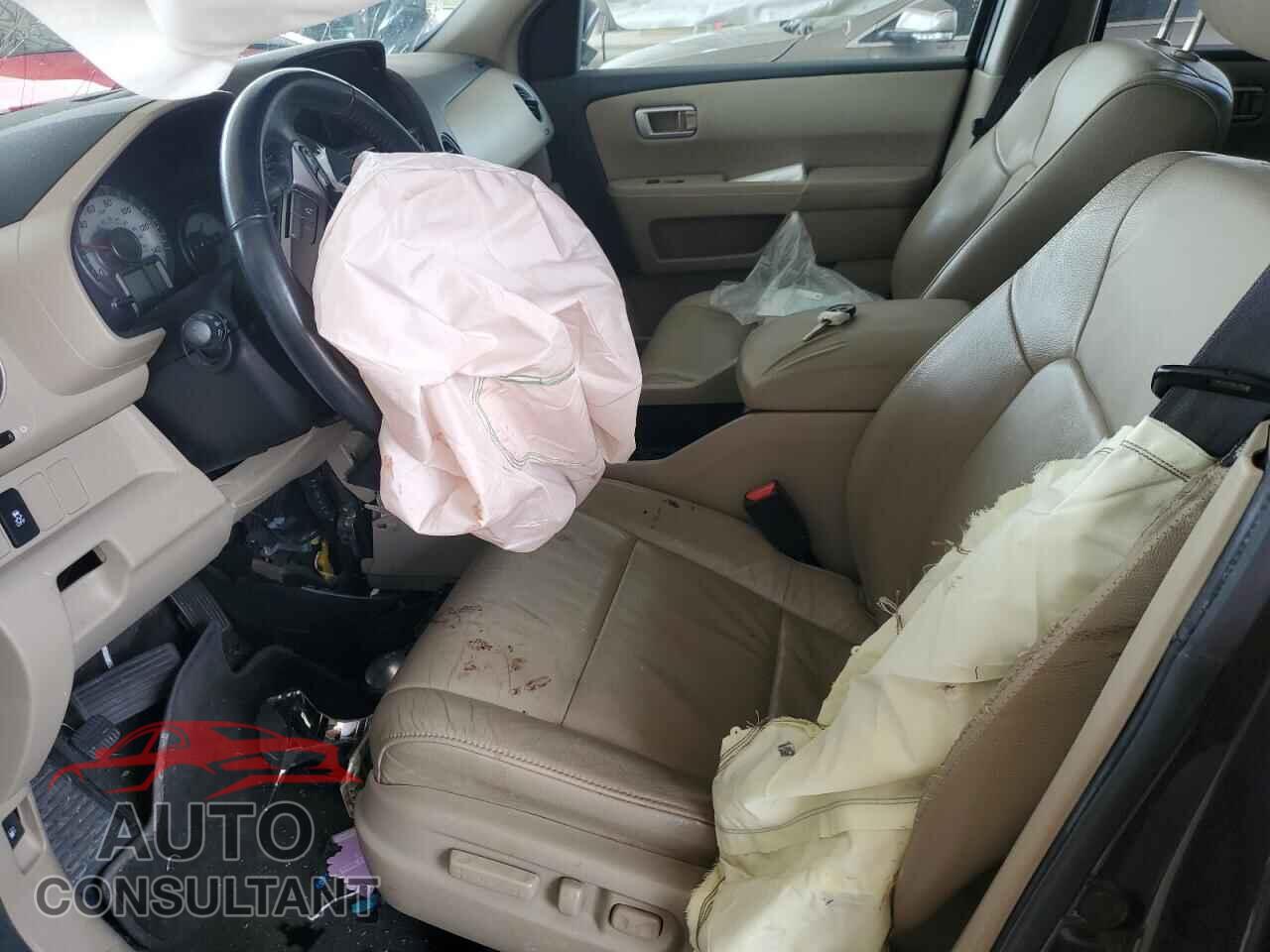 HONDA PILOT 2013 - 5FNYF4H52DB016426