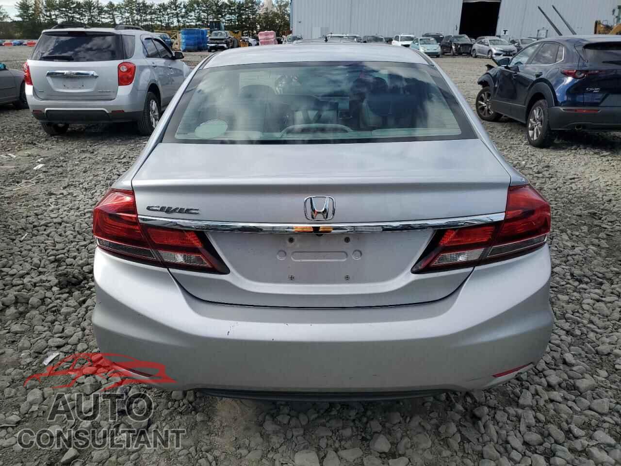HONDA CIVIC 2015 - 2HGFB2F58FH506247