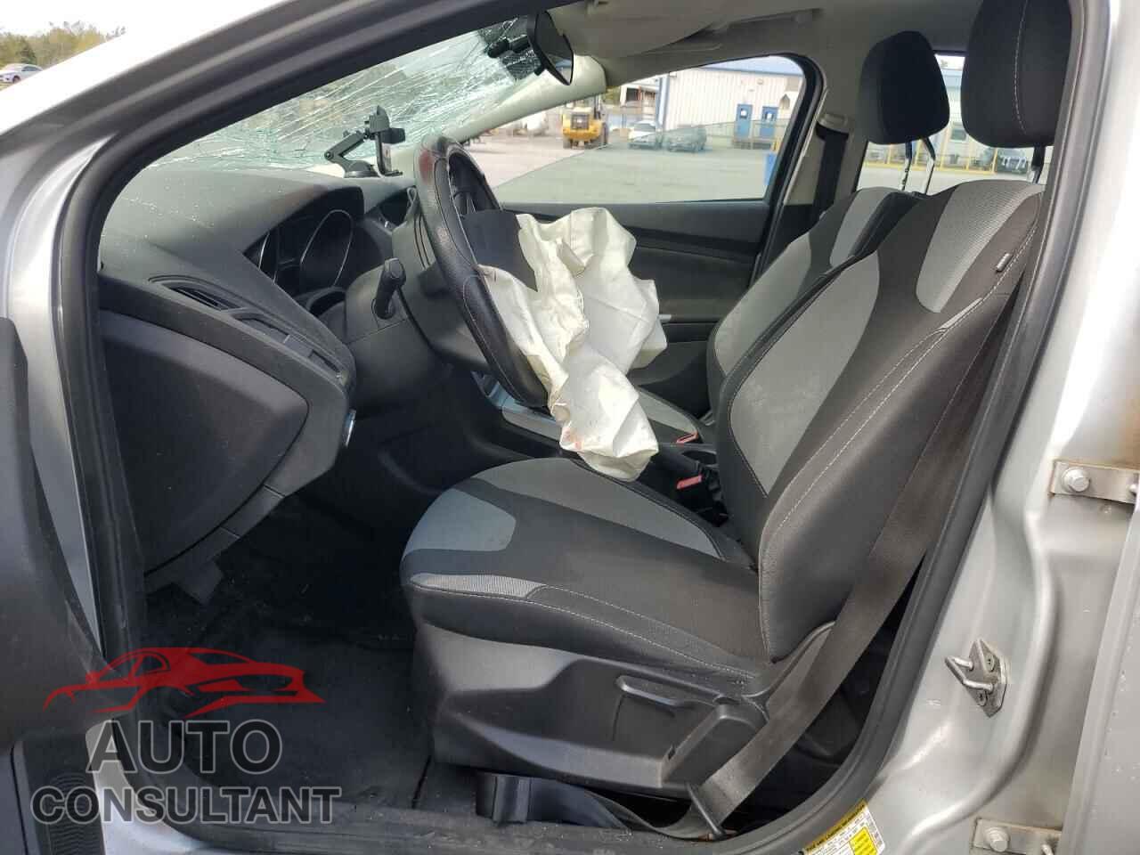FORD FOCUS 2012 - 1FAHP3K26CL297380