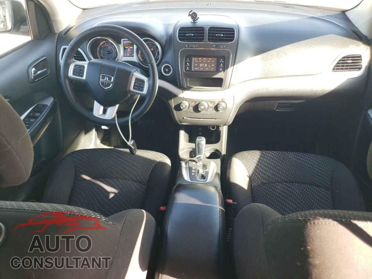 DODGE JOURNEY 2017 - 3C4PDCAB2HT579365