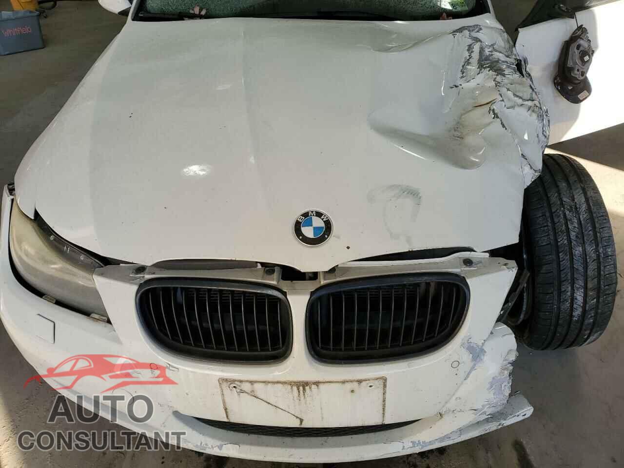 BMW 3 SERIES 2011 - WBAPH7C51BE723429