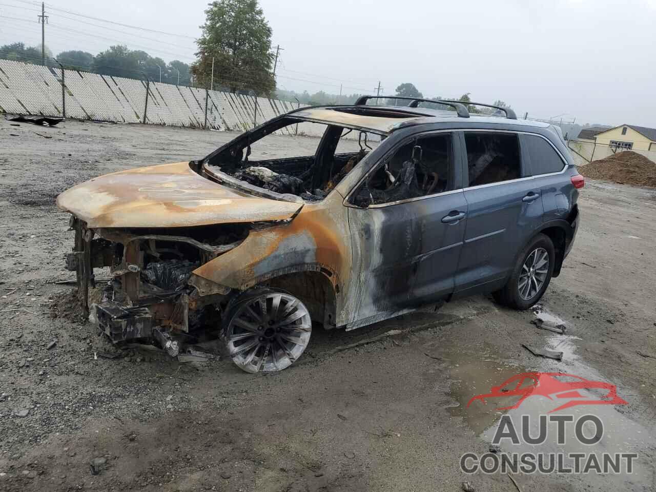 TOYOTA HIGHLANDER 2019 - 5TDJZRFH8KS929297