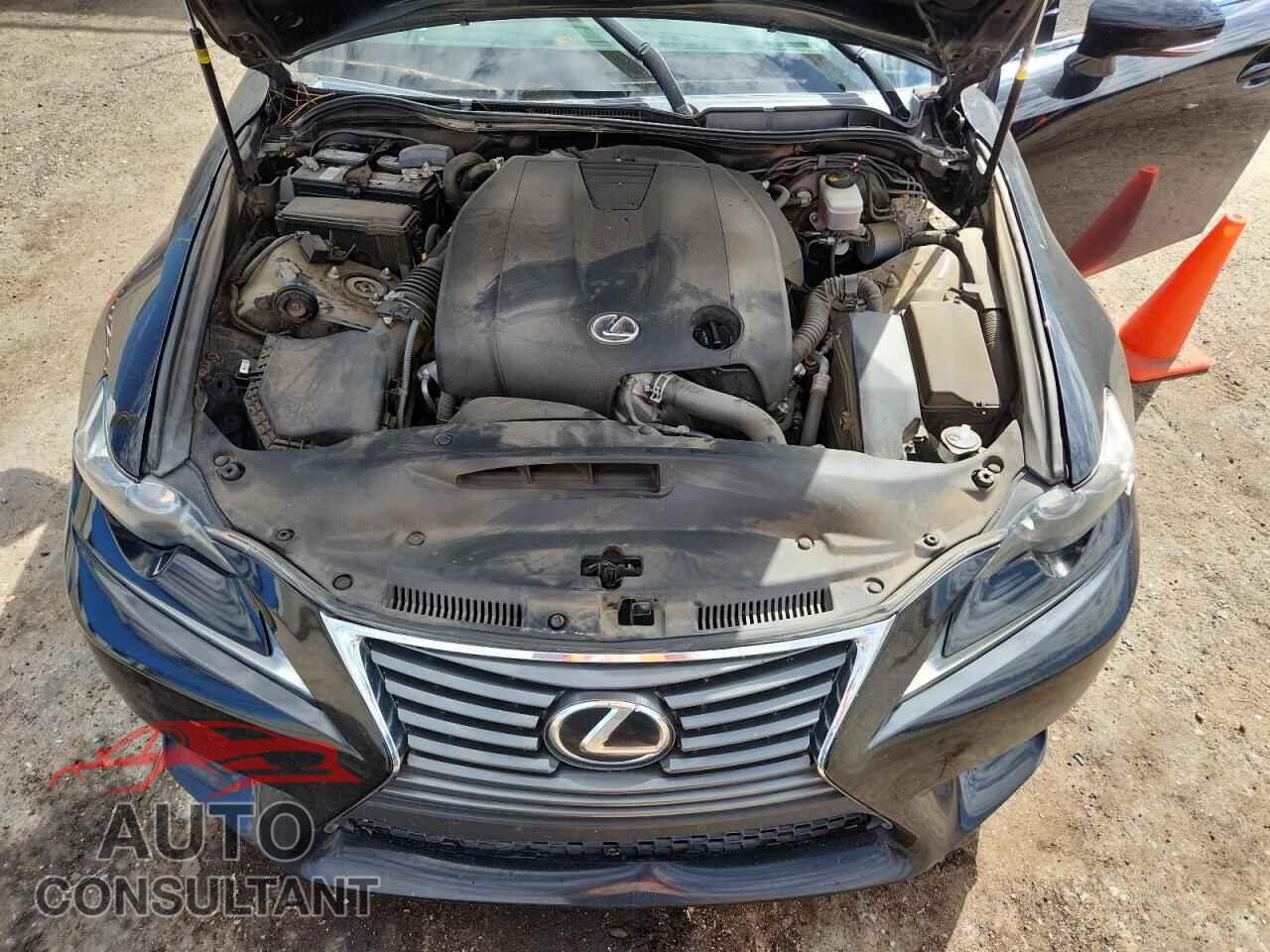 LEXUS IS 2015 - JTHBF1D20F5080855