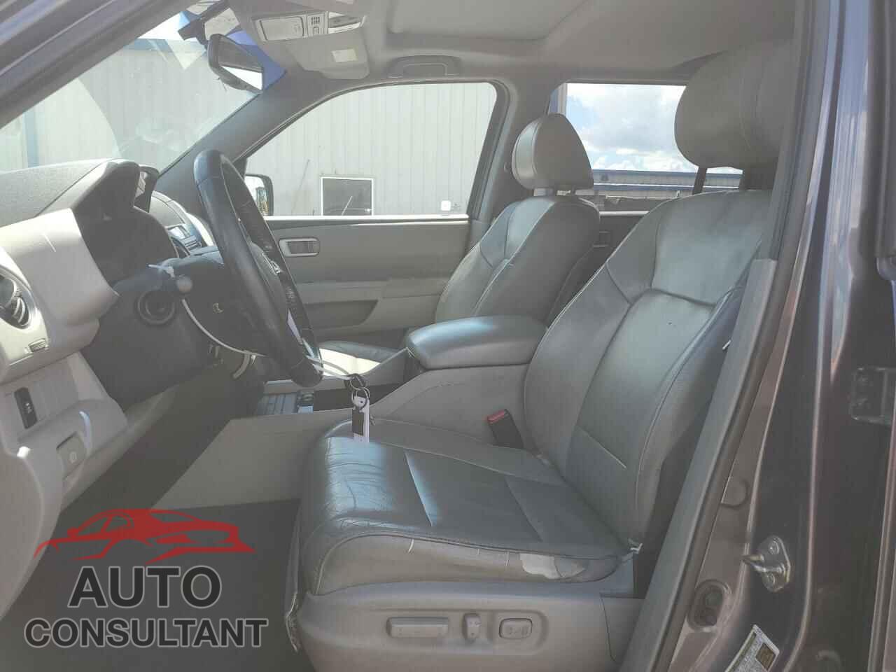 HONDA PILOT 2015 - 5FNYF3H55FB016322