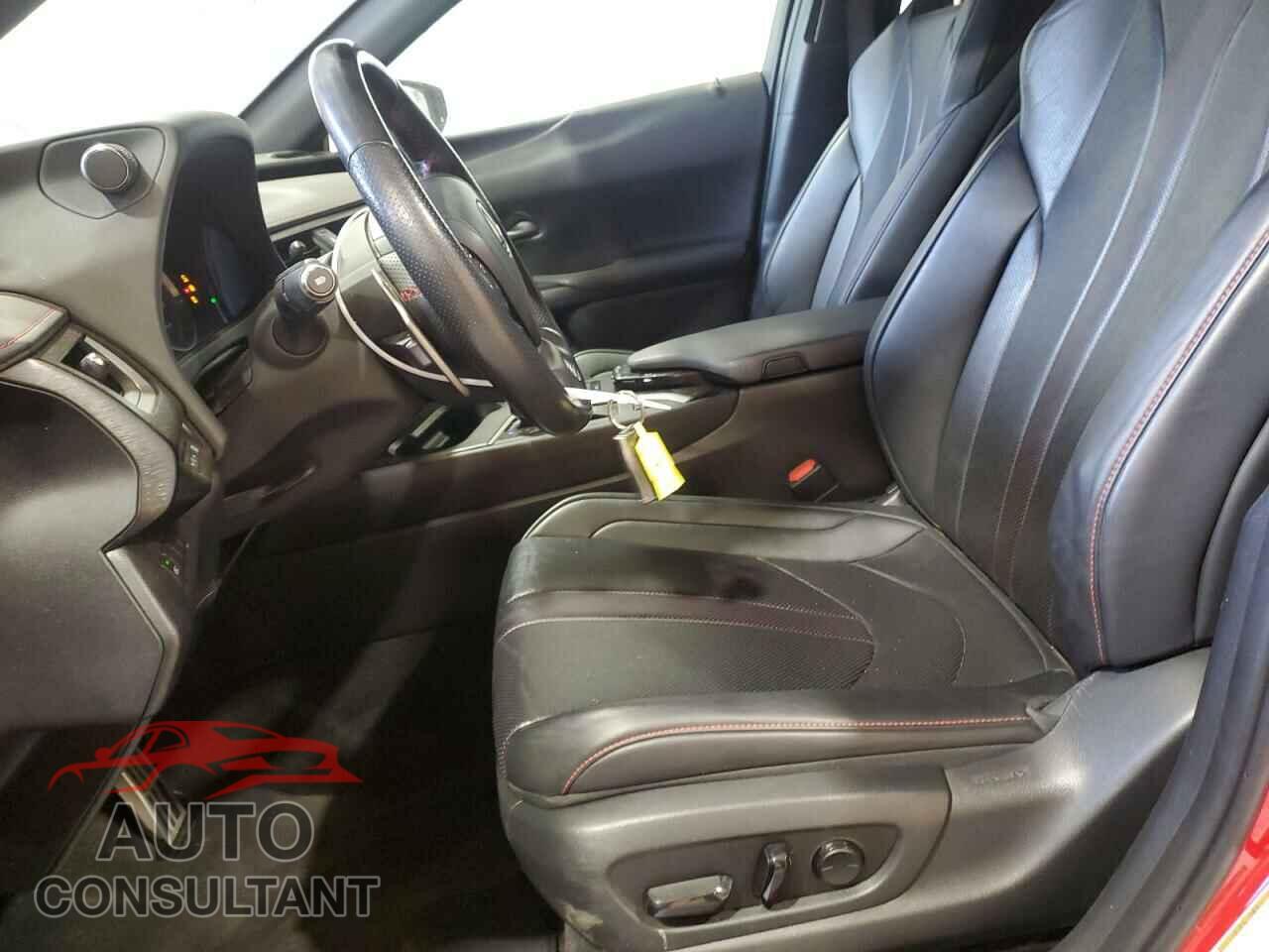 LEXUS UX 200 2019 - JTHY3JBH4K2016646