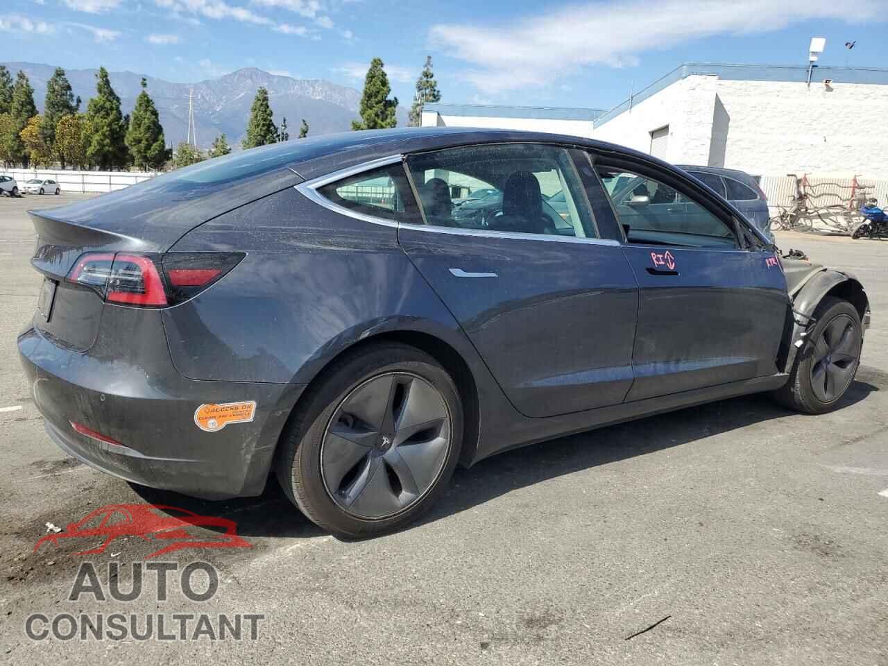 TESLA MODEL 3 2019 - 5YJ3E1EA7KF447449