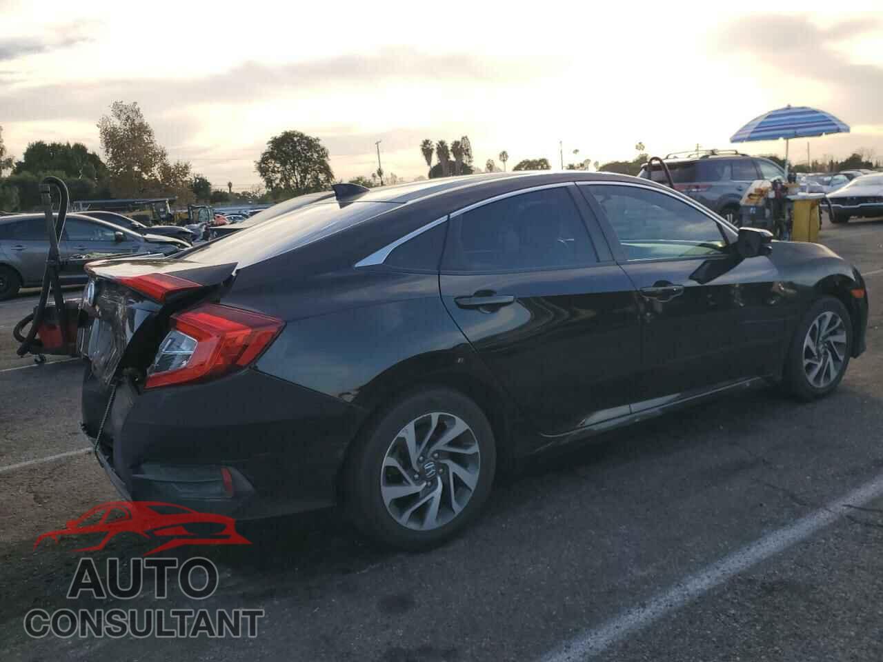 HONDA CIVIC 2017 - 2HGFC2F75HH541815