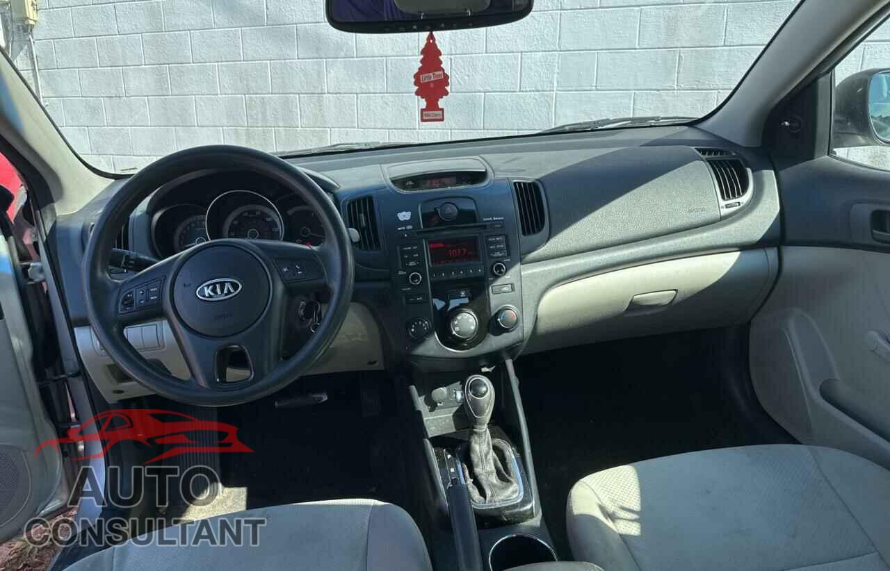 KIA FORTE 2011 - KNAFT4A21B5891069