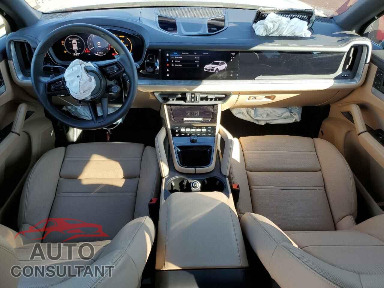 PORSCHE CAYENNE 2024 - WP1AA2AY2RDA06887