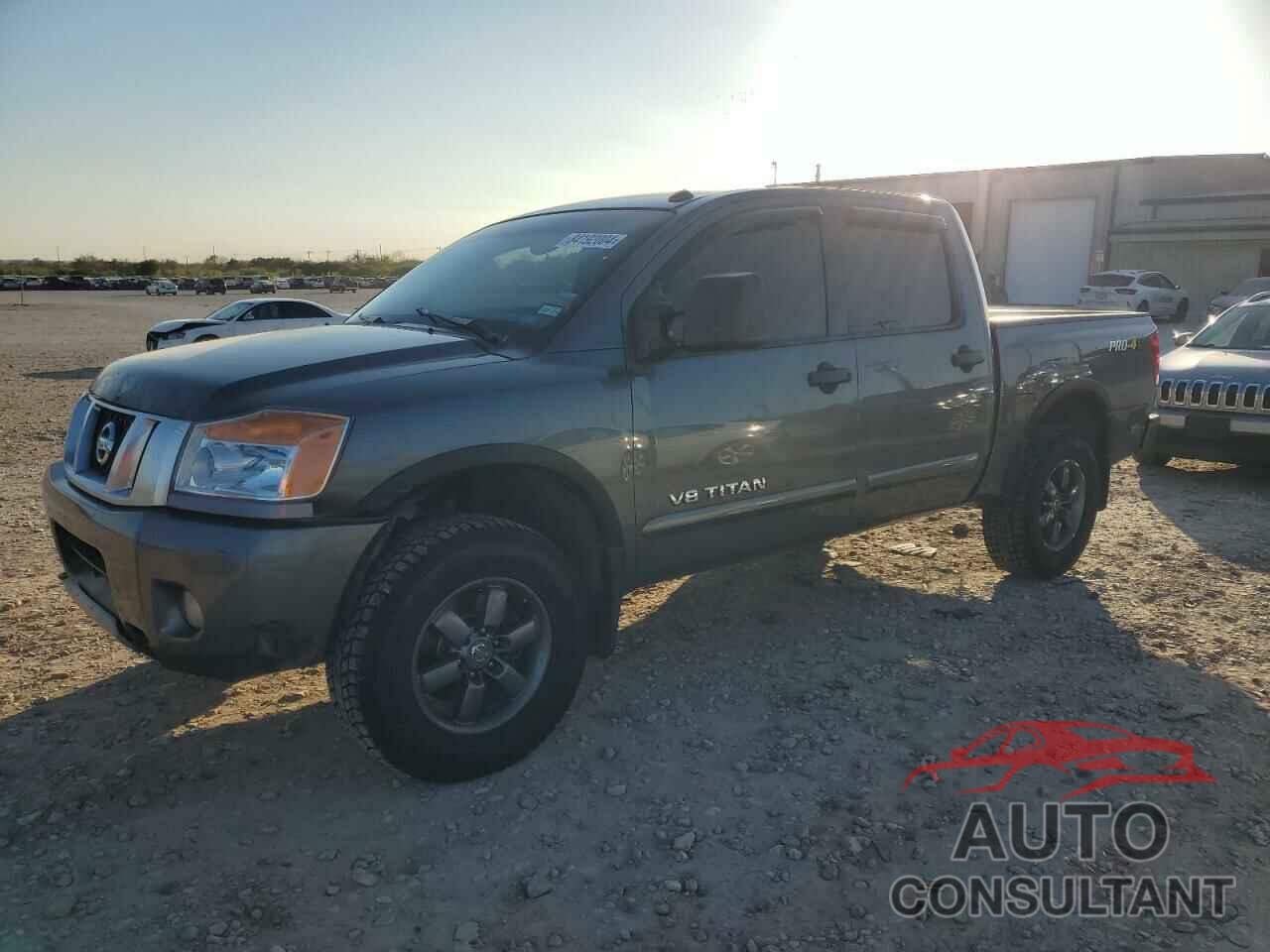 NISSAN TITAN 2013 - 1N6BA0EC3DN310724