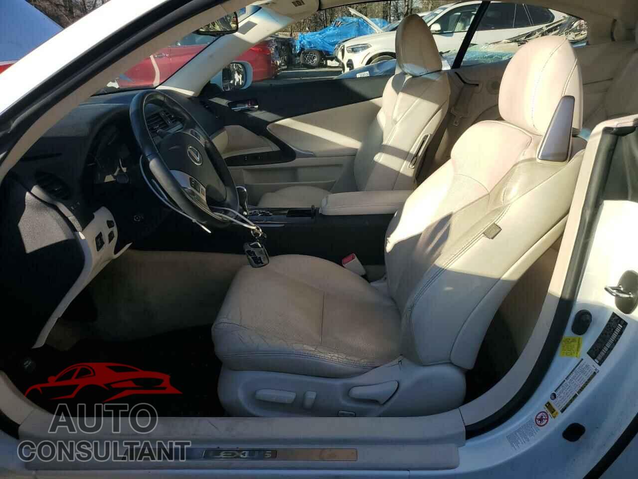 LEXUS IS 2013 - JTHFF2C20D2527417