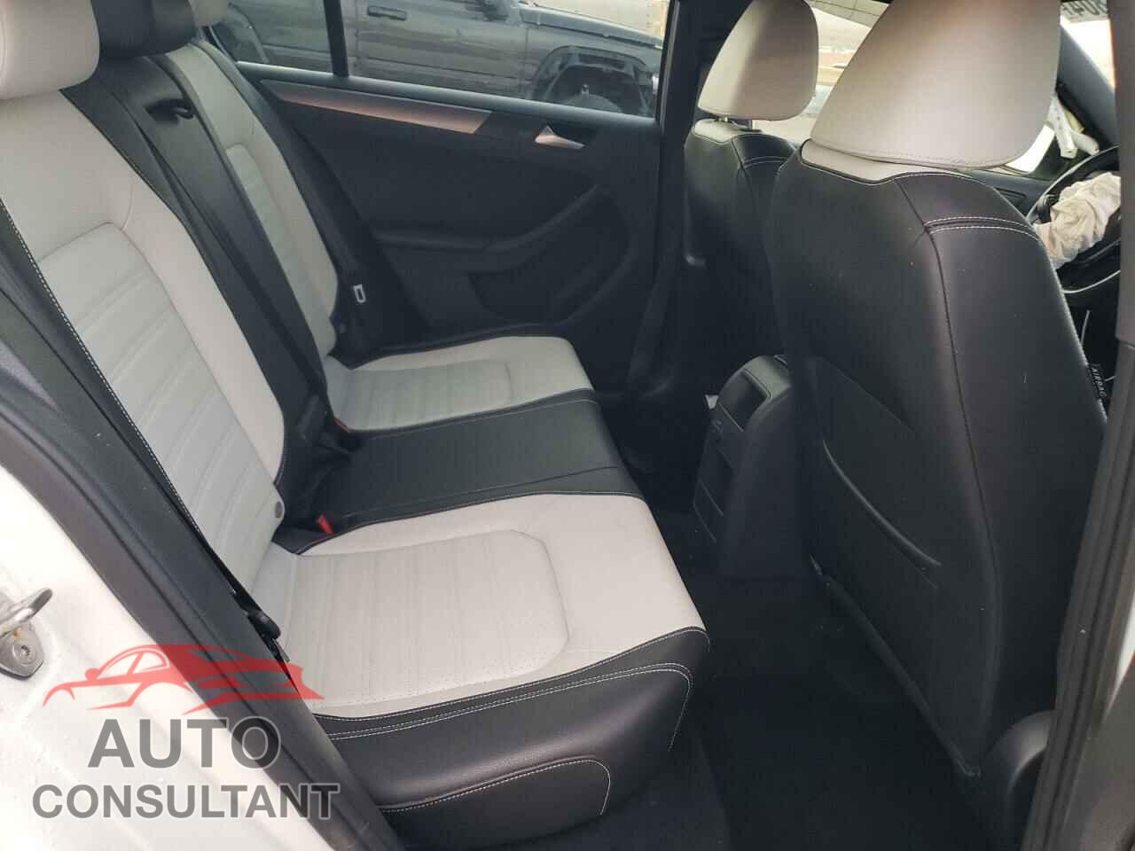 VOLKSWAGEN JETTA 2017 - 3VWD17AJ2HM399580