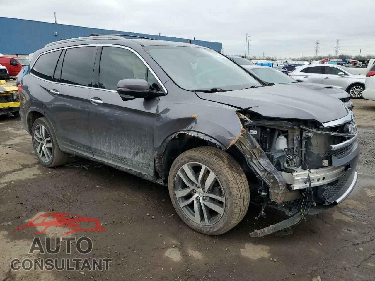 HONDA PILOT 2017 - 5FNYF6H99HB018291