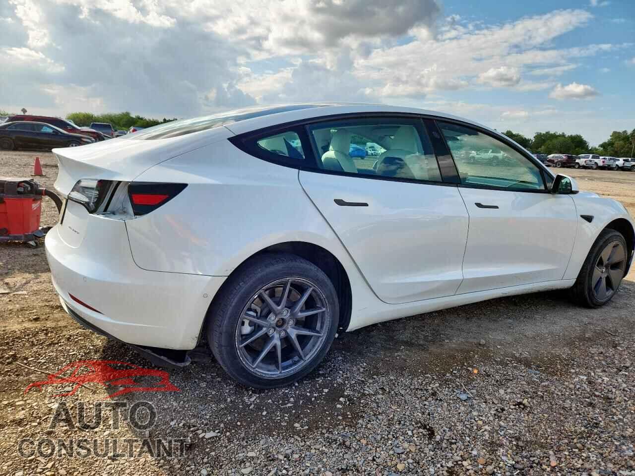 TESLA MODEL 3 2022 - 5YJ3E1EB5NF114955