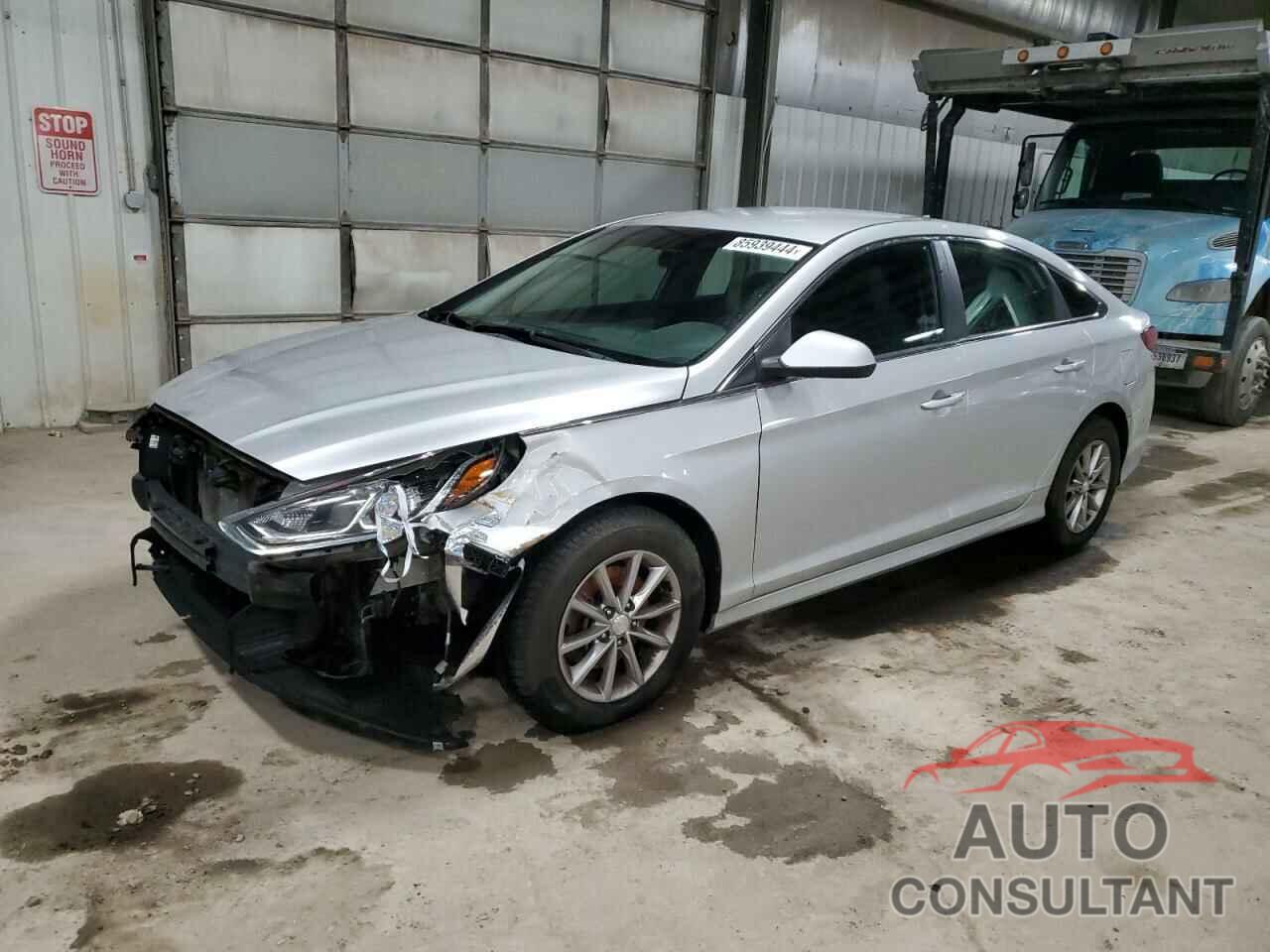 HYUNDAI SONATA 2018 - 5NPE24AF9JH627231