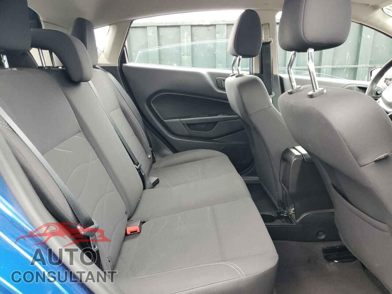 FORD FIESTA 2018 - 3FADP4EJ4JM110592
