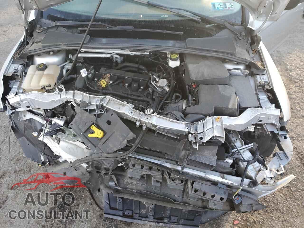 FORD FOCUS 2017 - 1FADP3E27HL326760