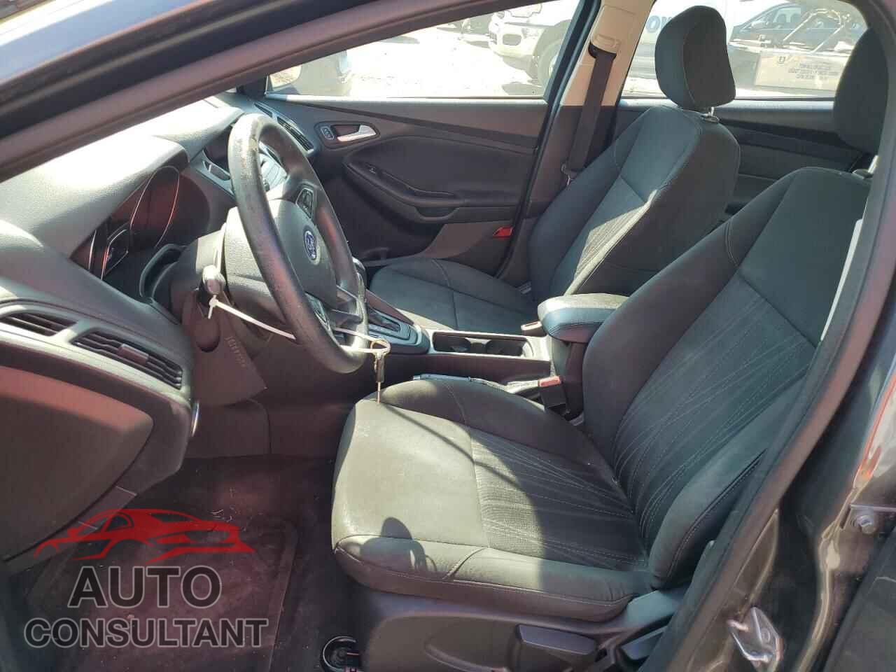 FORD FOCUS 2015 - 1FADP3F27FL219980