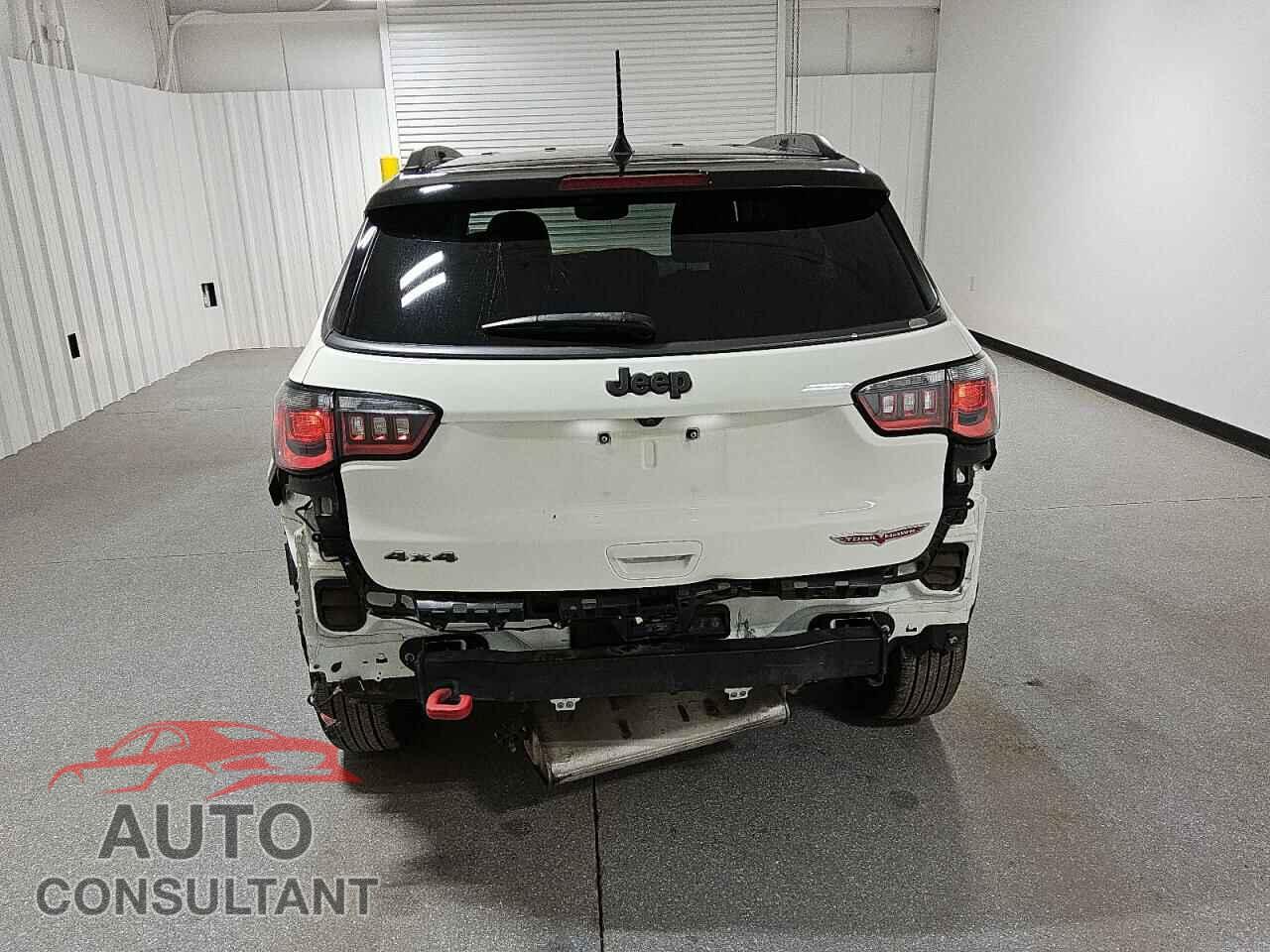 JEEP COMPASS 2021 - 3C4NJDDB9MT571775