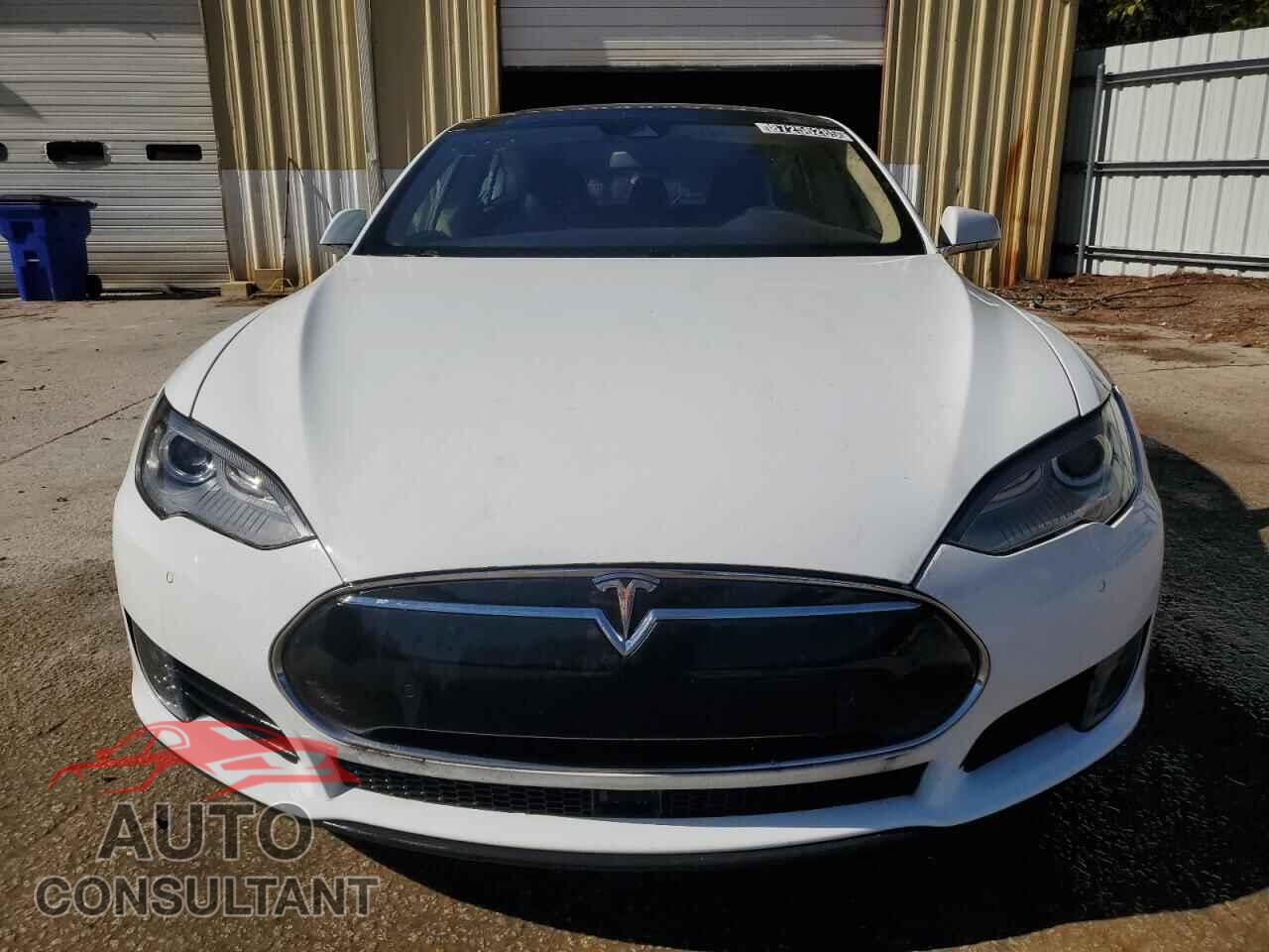 TESLA MODEL S 2015 - 5YJSA1E2XFF115821