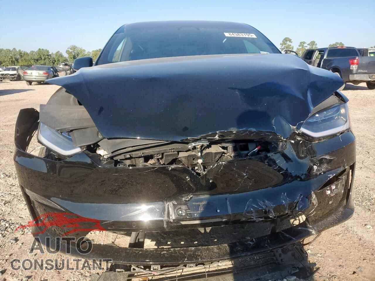 TESLA MODEL X 2022 - 7SAXCBE58NF334942