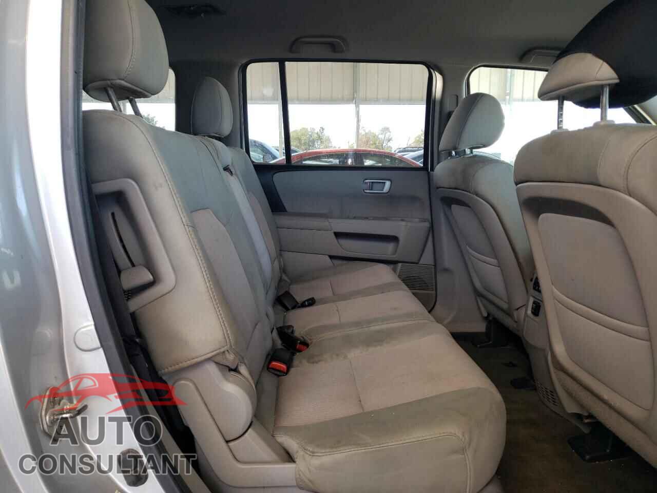 HONDA PILOT 2014 - 5FNYF4H48EB028802