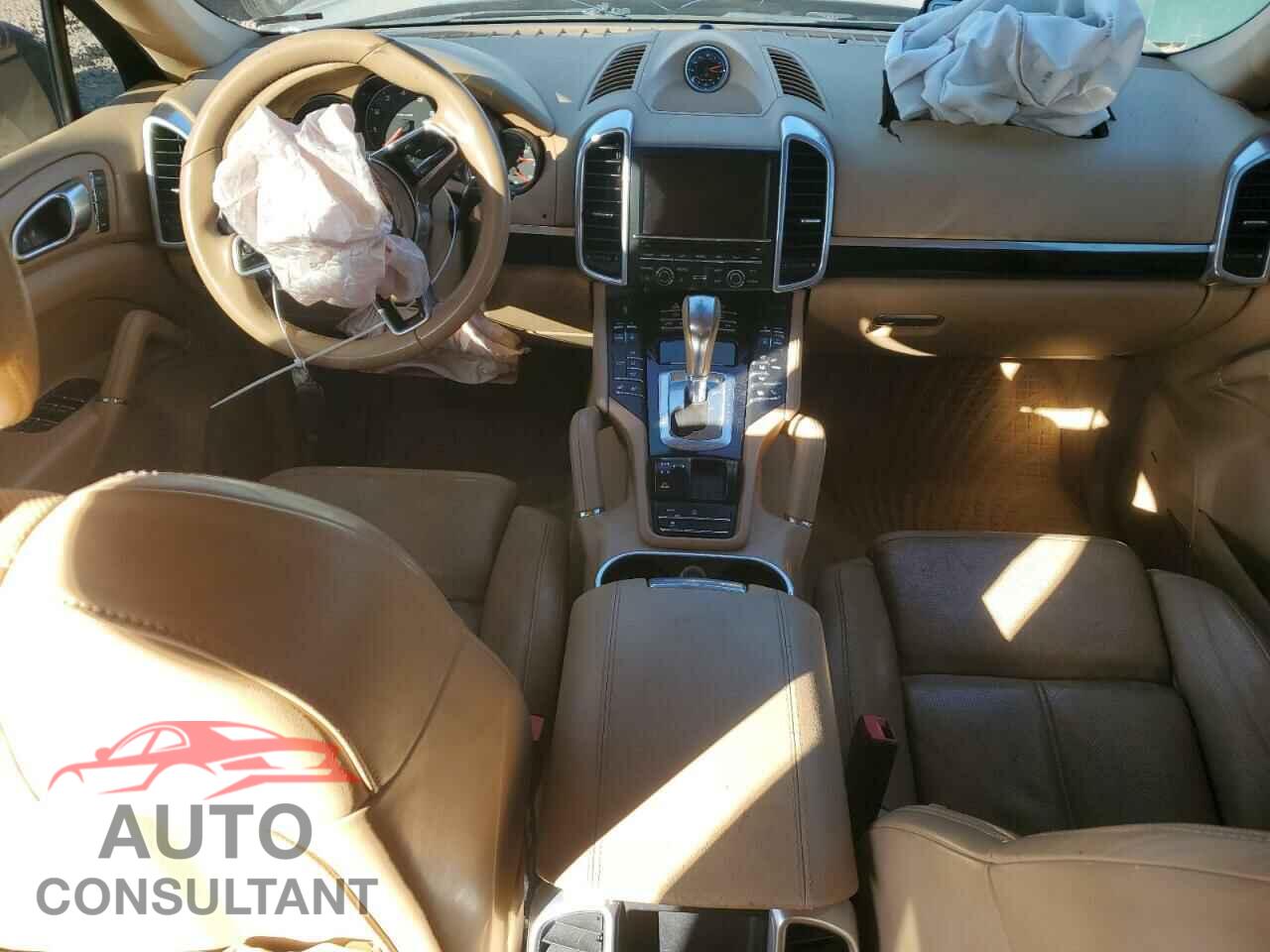 PORSCHE CAYENNE 2016 - WP1AA2A27GLA08049