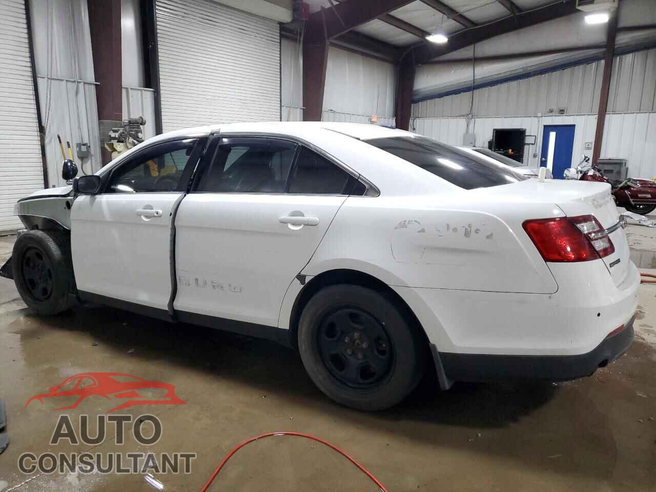 FORD TAURUS 2017 - 1FAHP2MK7HG106962