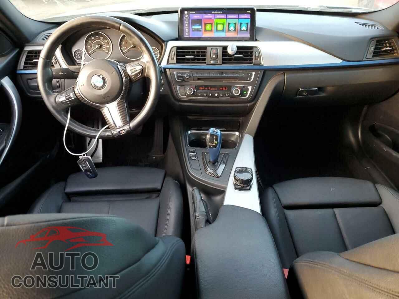 BMW 3 SERIES 2013 - WBA3C1C53DF441168