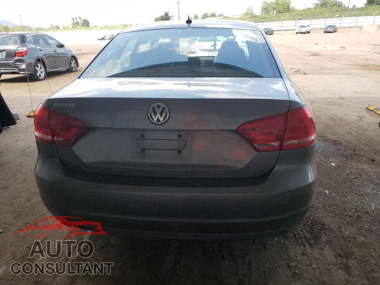 VOLKSWAGEN PASSAT 2014 - 1VWAP7A35EC006073
