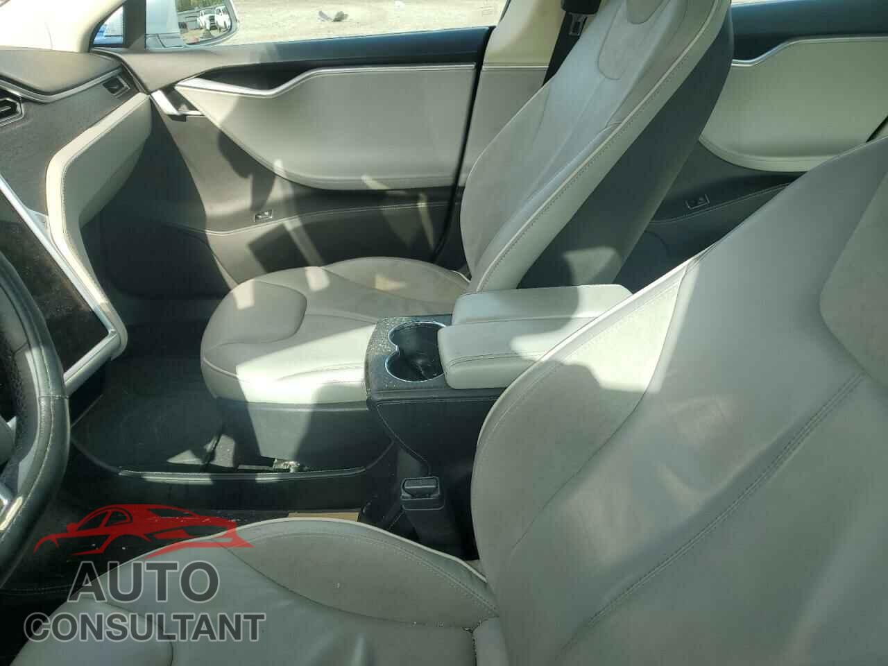 TESLA MODEL S 2014 - 5YJSA1H17EFP60864
