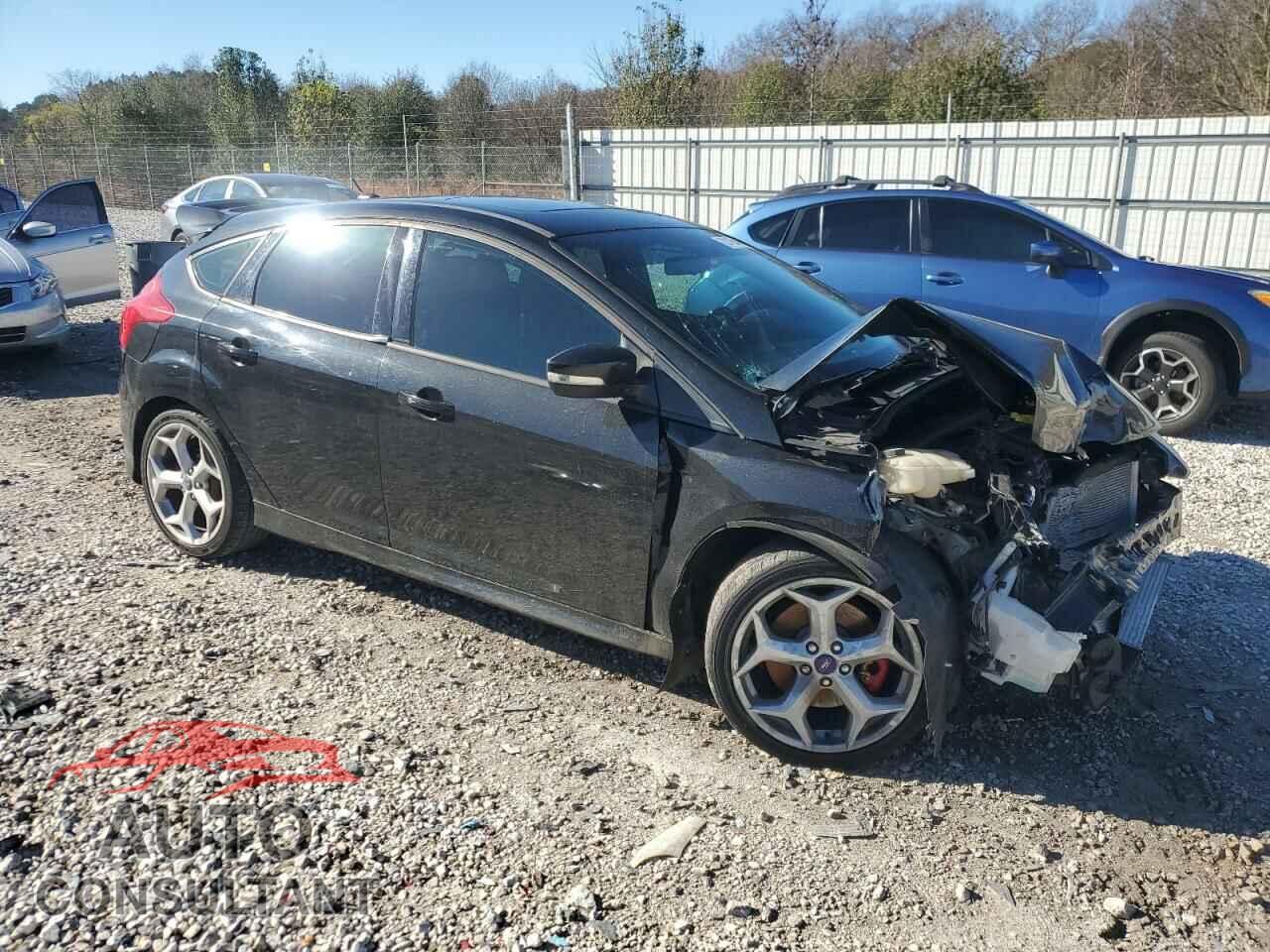 FORD FOCUS 2013 - 1FADP3L97DL263749