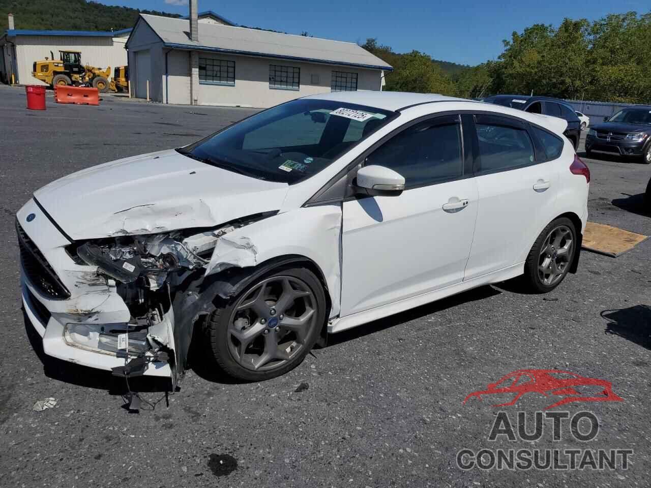 FORD FOCUS 2017 - 1FADP3L9XHL251066