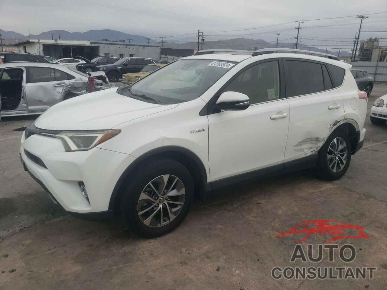 TOYOTA RAV4 2017 - JTMRJREV4HD092487