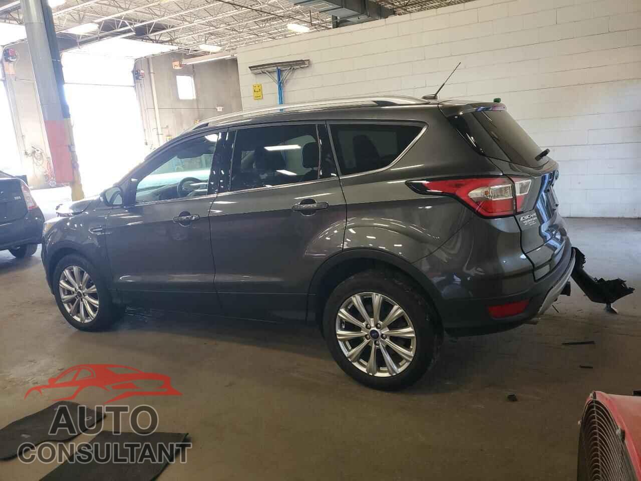 FORD ESCAPE 2017 - 1FMCU9J92HUD53813