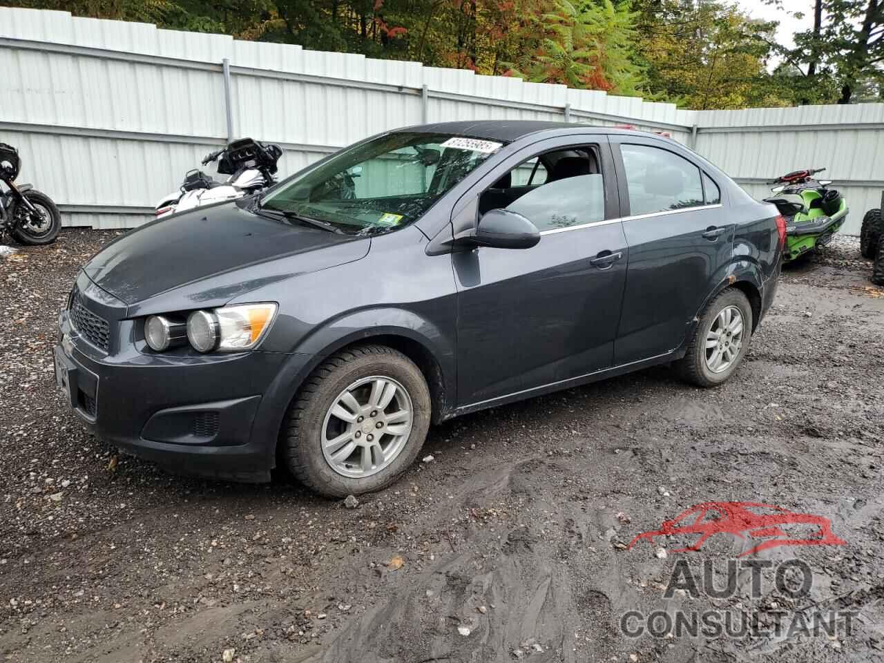 CHEVROLET SONIC 2014 - 1G1JD5SH5E4187432