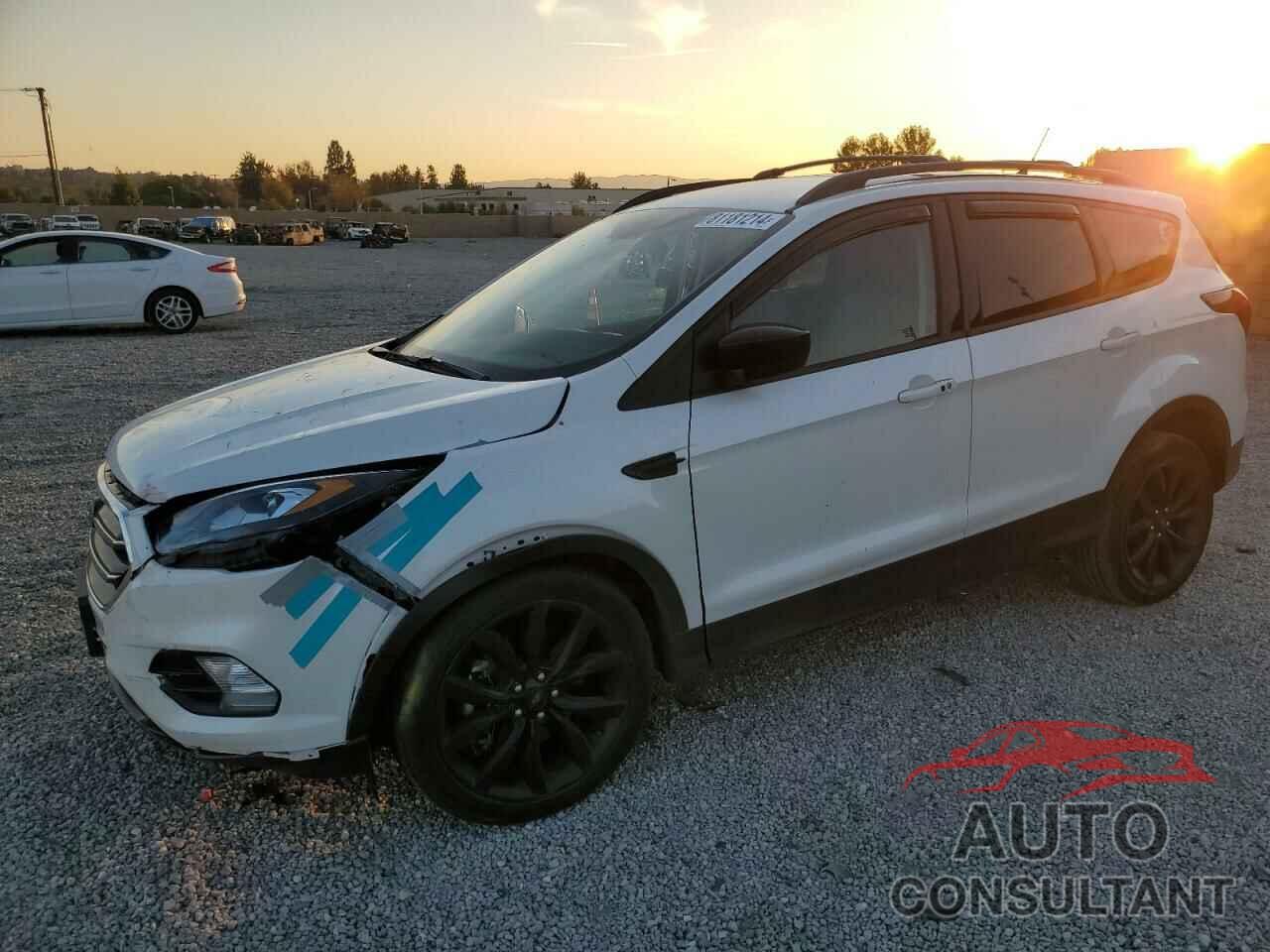 FORD ESCAPE 2019 - 1FMCU9GDXKUB06526