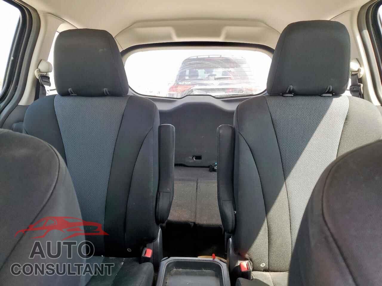 MAZDA 5 2013 - JM1CW2BL9D0148247