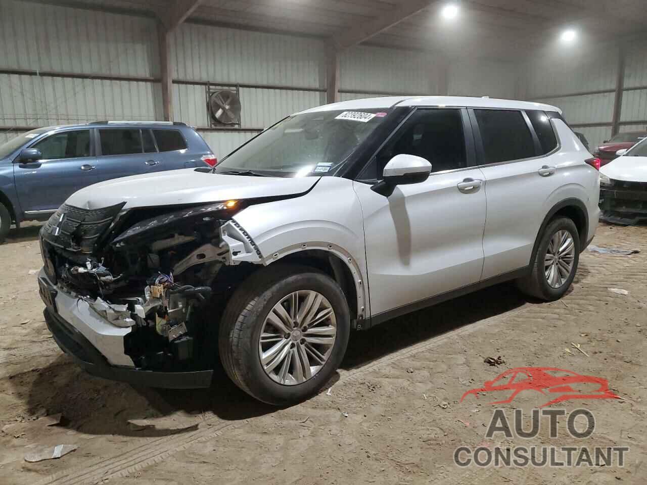 MITSUBISHI OUTLANDER 2023 - JA4J3TA82PZ009848