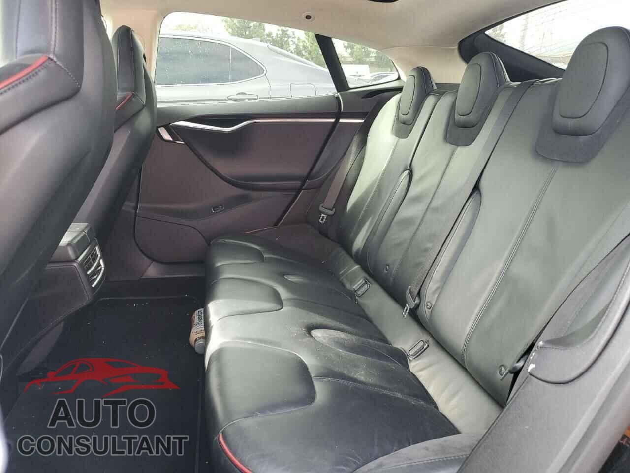 TESLA MODEL S 2013 - 5YJSA1DPXDFP17094