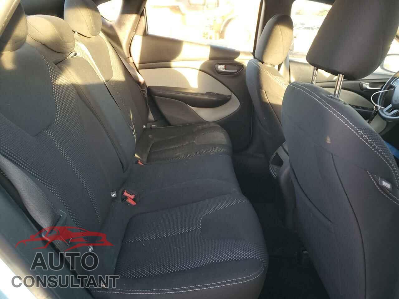 DODGE DART 2016 - 1C3CDFFA8GD818863