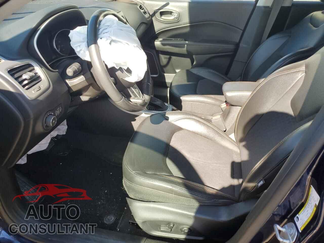 JEEP COMPASS 2018 - 3C4NJDBB8JT270557