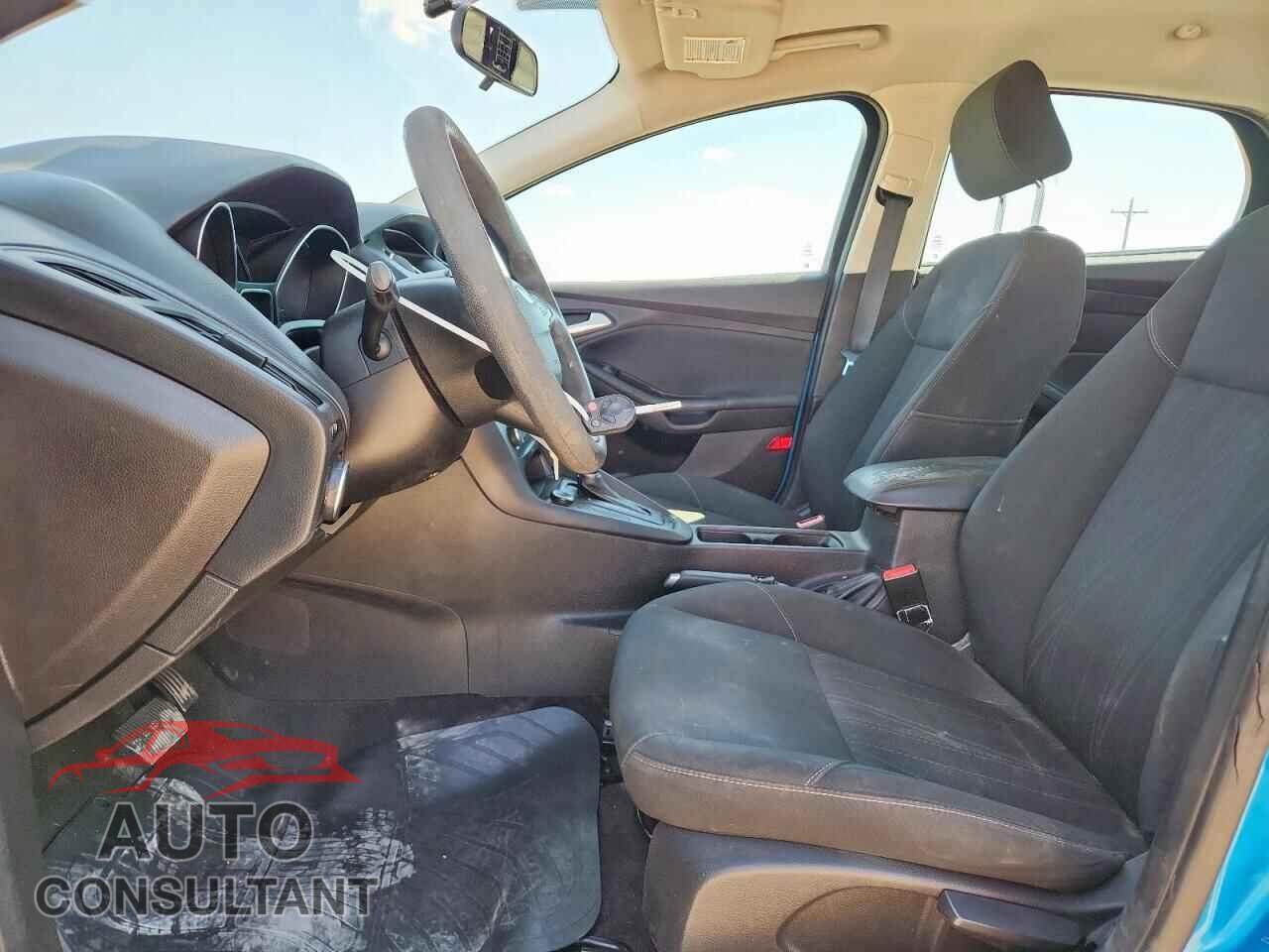 FORD FOCUS 2017 - 1FADP3F24HL244290