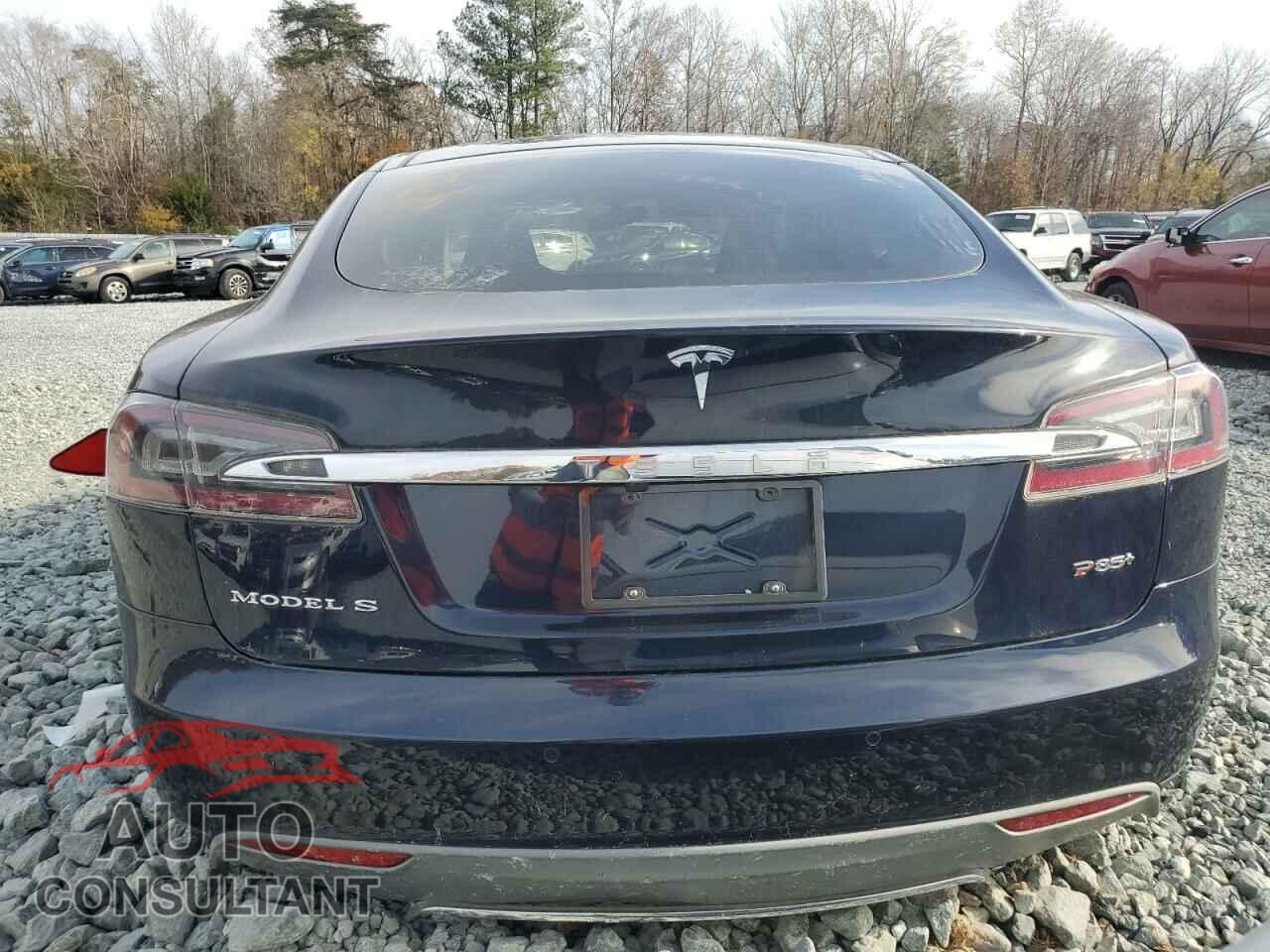 TESLA MODEL S 2013 - 5YJSA1DP9DFP24635